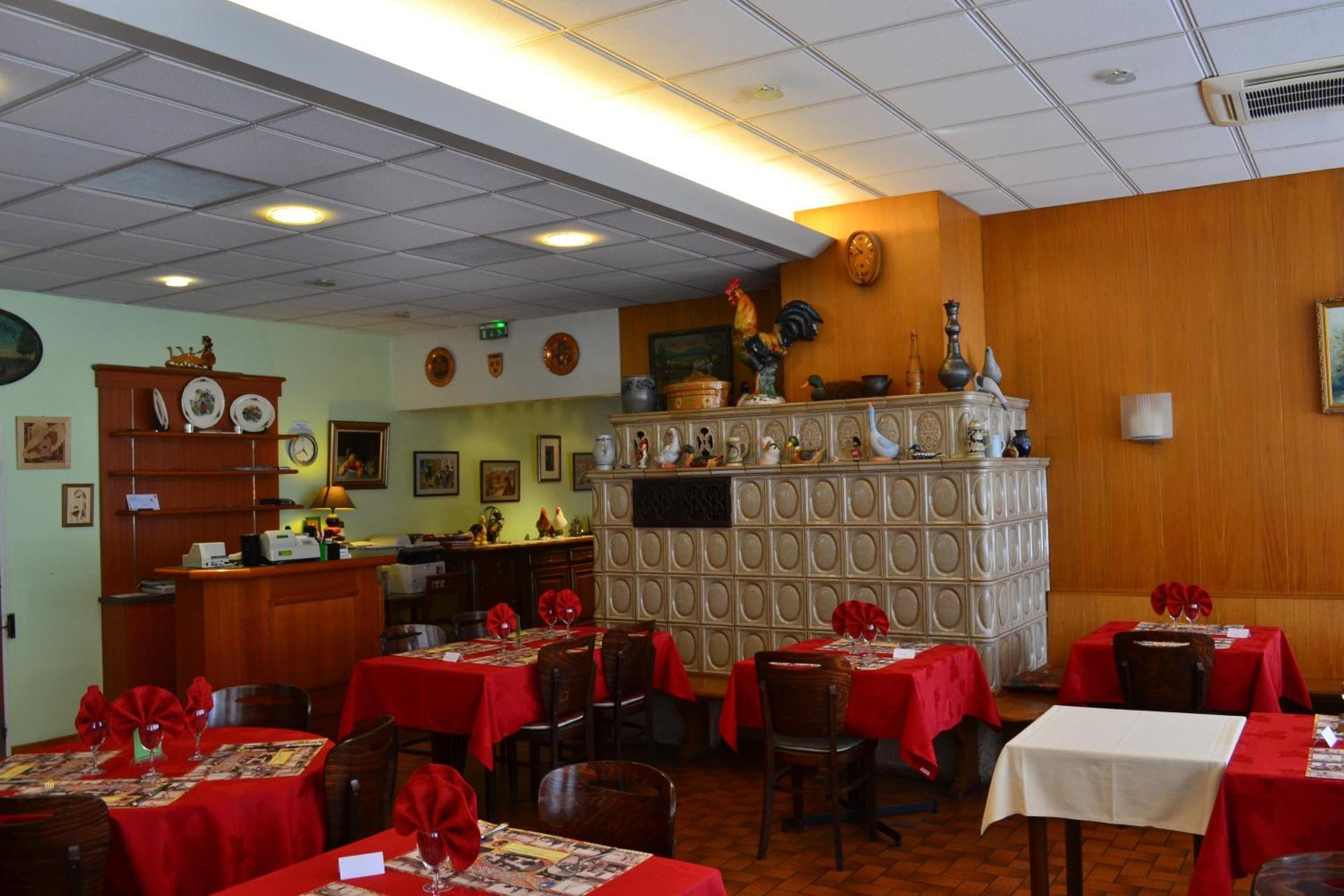Hotel Restaurant Niemerich Pulversheim Eksteriør bilde